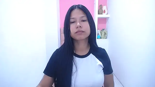 Snapshot of Letty_Plugxo chatting on March 19, 2025, 1:29 pm Letty Plugxo online show from March 19, 2025, 1:29 pm