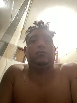 Snapshot of Gio_khalifa chatting on June 17, 2026, 2:40 pm Gio khalifa online show from June 17, 2026, 2:40 pm