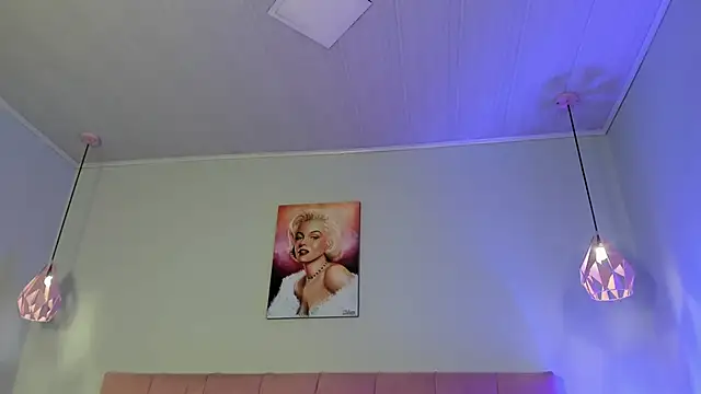 ScarletGV online show from November 29, 2025, 5:43 am