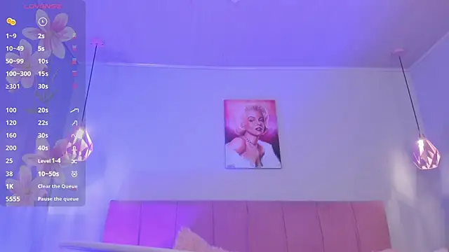 ScarletGV online show from December 3, 2025, 4:53 am