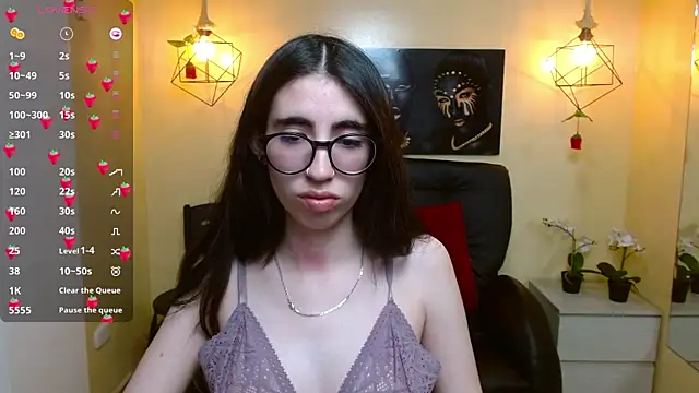 Snapshot of LenaRoses chatting on January 27, 2025, 8:49 pm LenaRoses online show from January 27, 2025, 8:49 pm