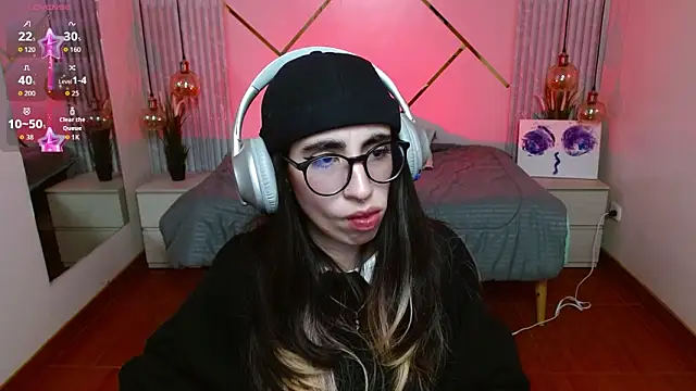 LenaRoses online show from March 19, 2026, 9:08 pm