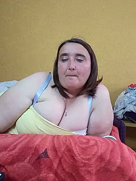 Snapshot of Liluboobs chatting on June 2, 2026, 11:01 am Liluboobs online show from June 2, 2026, 11:01 am