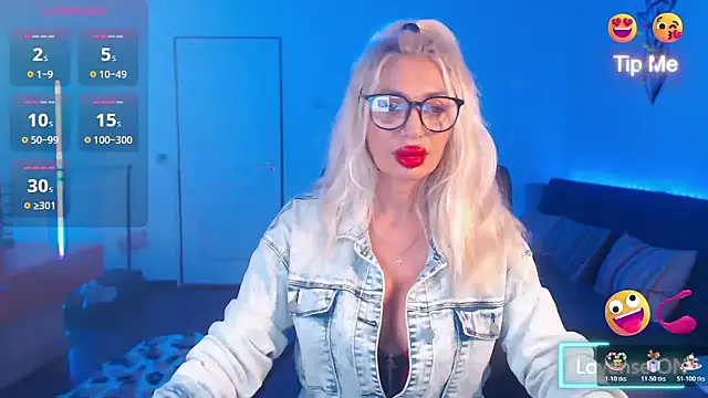 beauty chl0e online show from November 22, 2025, 7:02 pm