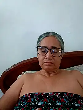 Snapshot of _candi chatting on May 7, 2026, 11:26 am candi online show from May 7, 2026, 11:26 am