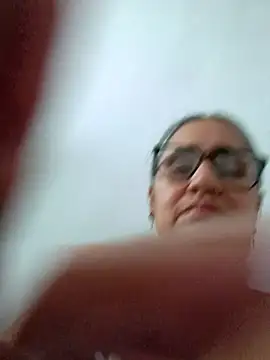 Snapshot of _candi chatting on May 8, 2026, 12:43 pm candi online show from May 8, 2026, 12:43 pm