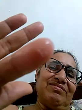 Snapshot of _candi chatting on May 9, 2026, 12:54 pm candi online show from May 9, 2026, 12:54 pm