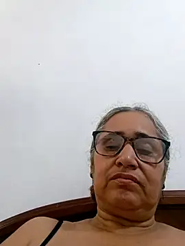 Snapshot of _candi chatting on May 10, 2026, 1:38 pm candi online show from May 10, 2026, 1:38 pm