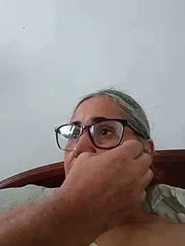 Snapshot of _candi chatting on May 15, 2026, 12:23 pm candi online show from May 15, 2026, 12:23 pm