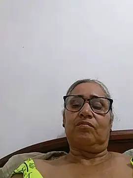 Snapshot of _candi chatting on May 18, 2026, 9:31 pm candi online show from May 18, 2026, 9:31 pm