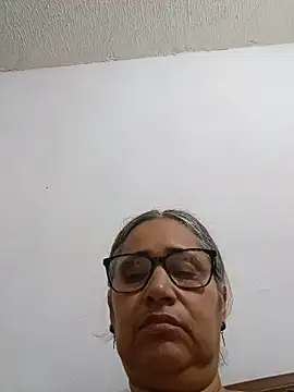 Snapshot of _candi chatting on June 1, 2026, 11:01 am candi online show from June 1, 2026, 11:01 am