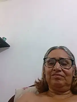 Snapshot of _candi chatting on June 3, 2026, 3:39 pm candi online show from June 3, 2026, 3:39 pm