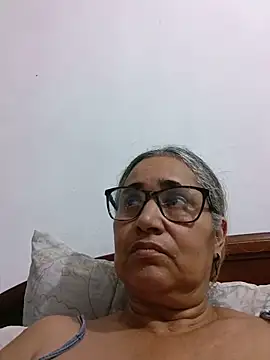 Snapshot of _candi chatting on June 9, 2026, 12:44 am candi online show from June 9, 2026, 12:44 am