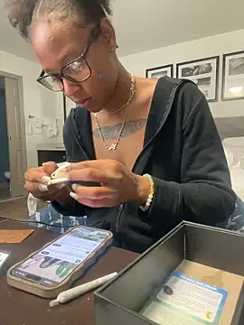 Snapshot of slimerlla chatting on November 8, 2025, 8:03 am slimerlla online show from November 8, 2025, 8:03 am