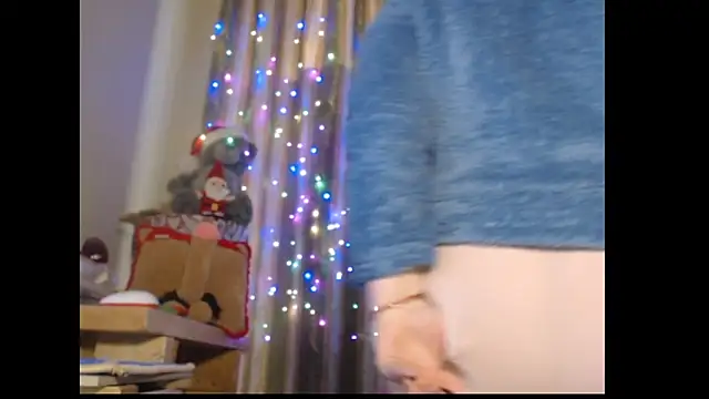 amorelara online show from December 1, 2025, 11:37 am