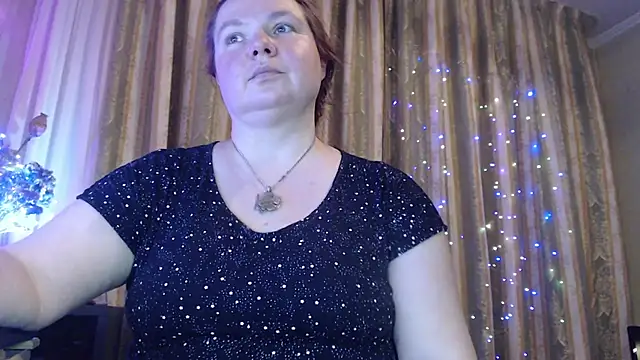 Snapshot of amorelara chatting on June 30, 2026, 3:13 pm amorelara online show from June 30, 2026, 3:13 pm