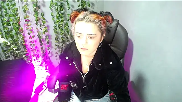 Snapshot of Alaska_atm chatting on December 26, 2024, 8:42 pm Alaska atm online show from December 26, 2024, 8:42 pm