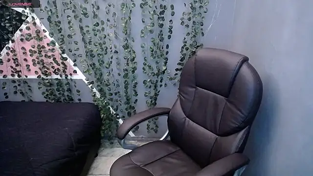 Snapshot of Alaska_atm chatting on March 18, 2025, 2:26 pm Alaska atm online show from March 18, 2025, 2:26 pm