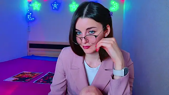 Miss Arwen online show from December 6, 2024, 6:48 am