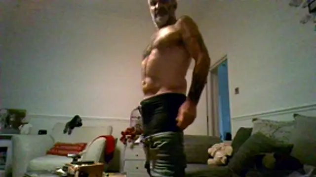 Snapshot of Shyboy817 chatting on December 3, 2025, 6:39 pm Shyboy817 online show from December 3, 2025, 6:39 pm