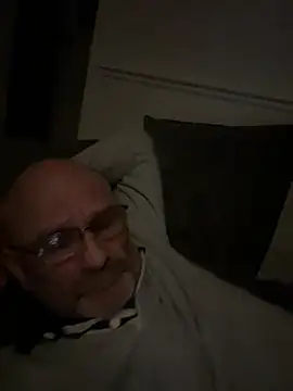 Snapshot of Shyboy817 chatting on March 14, 2026, 3:56 am Shyboy817 online show from March 14, 2026, 3:56 am