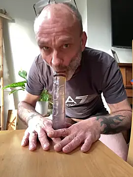 Snapshot of Shyboy817 chatting on March 20, 2026, 4:23 pm Shyboy817 online show from March 20, 2026, 4:23 pm