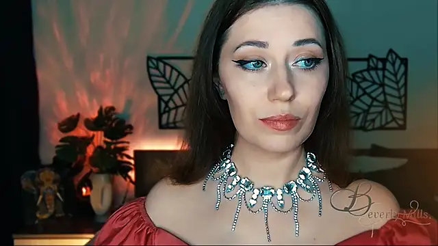 Snapshot of MissBeverlyMills chatting on January 23, 2025, 6:03 pm MissBeverlyMills online show from January 23, 2025, 6:03 pm