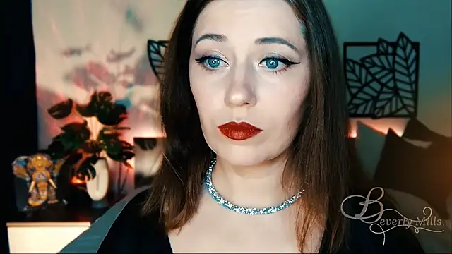 Snapshot of MissBeverlyMills chatting on February 5, 2025, 3:20 pm MissBeverlyMills online show from February 5, 2025, 3:20 pm