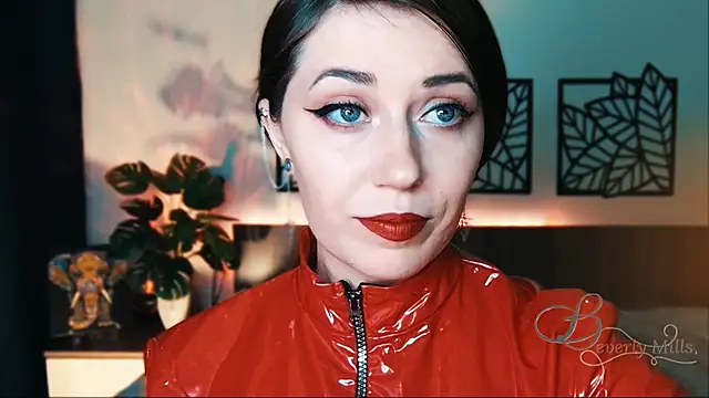 Snapshot of MissBeverlyMills chatting on February 15, 2025, 8:44 am MissBeverlyMills online show from February 15, 2025, 8:44 am