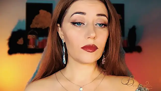 Snapshot of MissBeverlyMills chatting on November 10, 2025, 2:21 am MissBeverlyMills online show from November 10, 2025, 2:21 am