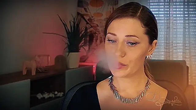 Snapshot of MissBeverlyMills chatting on March 3, 2026, 12:55 pm MissBeverlyMills online show from March 3, 2026, 12:55 pm