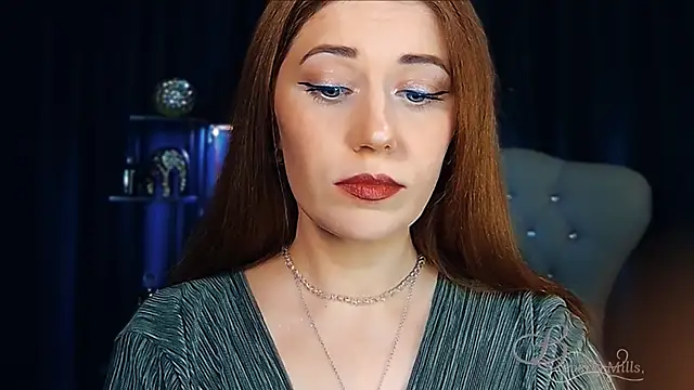 Snapshot of MissBeverlyMills chatting on April 4, 2026, 5:43 pm MissBeverlyMills online show from April 4, 2026, 5:43 pm