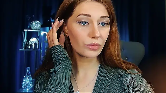 Snapshot of MissBeverlyMills chatting on April 9, 2026, 10:53 am MissBeverlyMills online show from April 9, 2026, 10:53 am