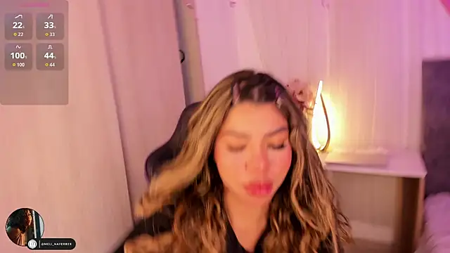 Snapshot of Melina_Ferrer1 chatting on November 6, 2025, 12:06 pm Melina Ferrer1 online show from November 6, 2025, 12:06 pm