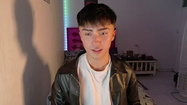 Snapshot of santi-fabulous chatting on December 19, 2025, 11:01 pm santi-fabulous online show from December 19, 2025, 11:01 pm