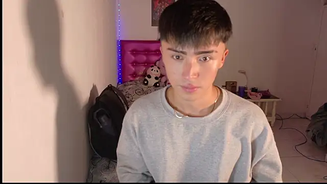 santi-fabulous online show from December 21, 2025, 11:56 pm