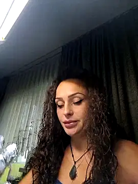 Snapshot of dolcevita002 chatting on May 12, 2026, 6:10 am dolcevita002 online show from May 12, 2026, 6:10 am