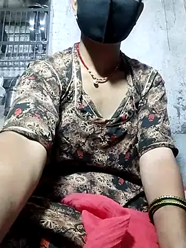Snapshot of Anushka_Ji chatting on May 10, 2026, 7:13 am Anushka Ji online show from May 10, 2026, 7:13 am
