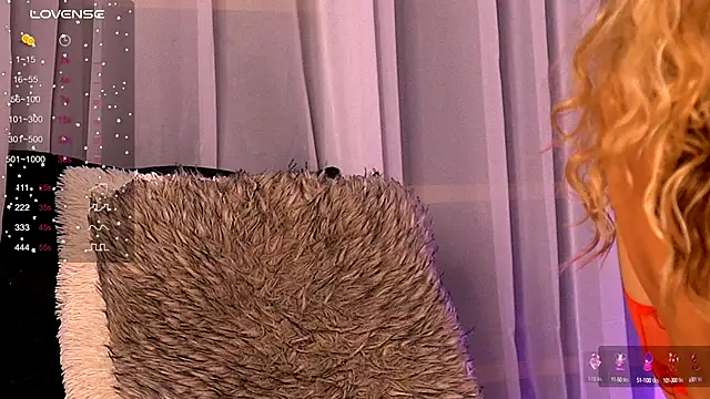 CynthiaWest online show from October 1, 2025, 3:01 am