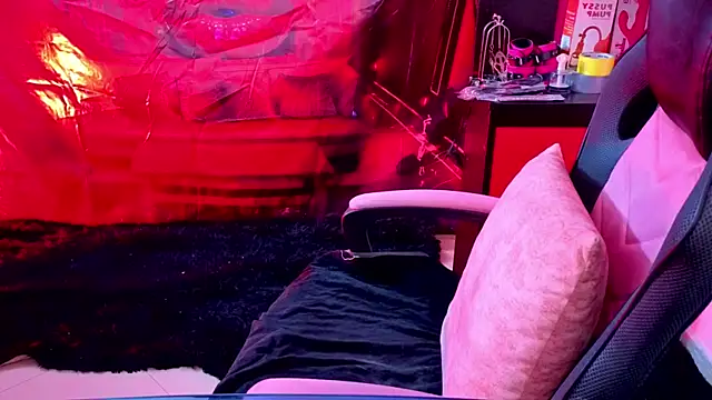 True Bdsm online show from February 26, 2026, 5:56 pm