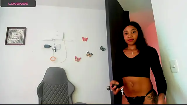 Snapshot of Nala_j8 chatting on March 12, 2025, 3:51 pm Nala j8 online show from March 12, 2025, 3:51 pm