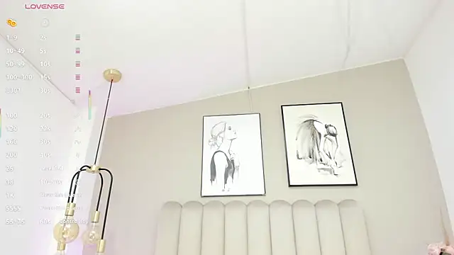 LindaRey  online show from February 6, 2025, 3:48 am