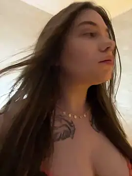 Vikki toriya online show from March 5, 2025, 10:00 am