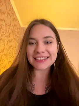 Vikki toriya online show from October 2, 2025, 2:02 pm