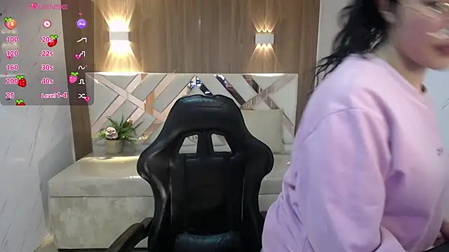 Snapshot of victoria_castillo_b chatting on October 2, 2025, 3:02 am victoria castillo b online show from October 2, 2025, 3:02 am