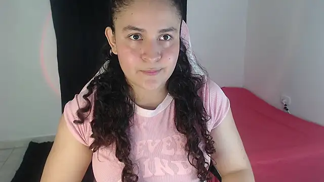 Snapshot of diana_fitass chatting on June 23, 2026, 1:03 am diana fitass online show from June 23, 2026, 1:03 am