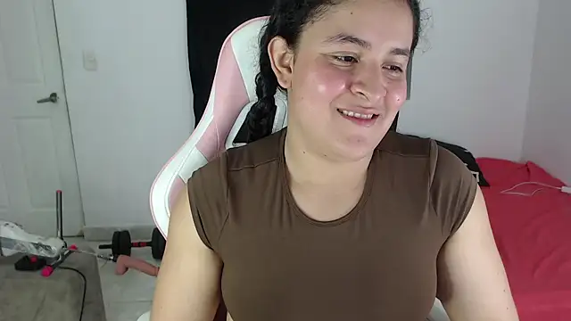 Snapshot of diana_fitass chatting on June 25, 2026, 1:05 am diana fitass online show from June 25, 2026, 1:05 am