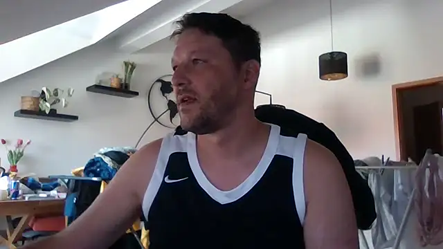 BennyLommy online show from August 8, 2026, 8:38 am