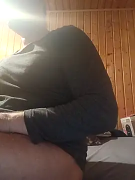 MArciQuarky online show from December 19, 2025, 10:17 pm