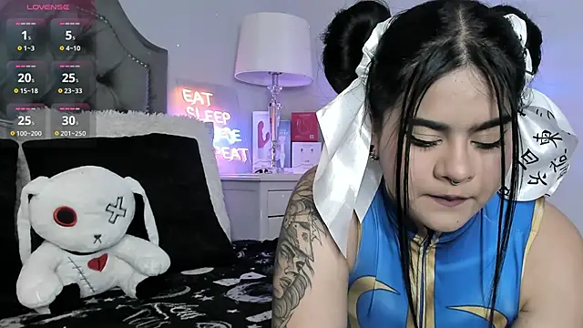 atena hill online show from October 21, 2025, 7:14 pm